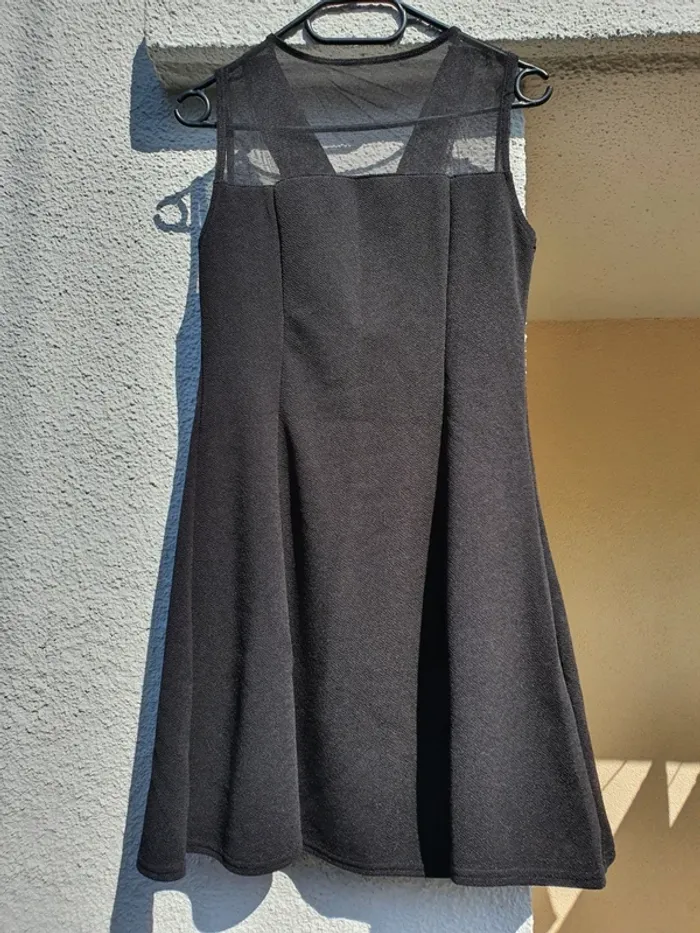 Robe mini noir - photo numéro 2