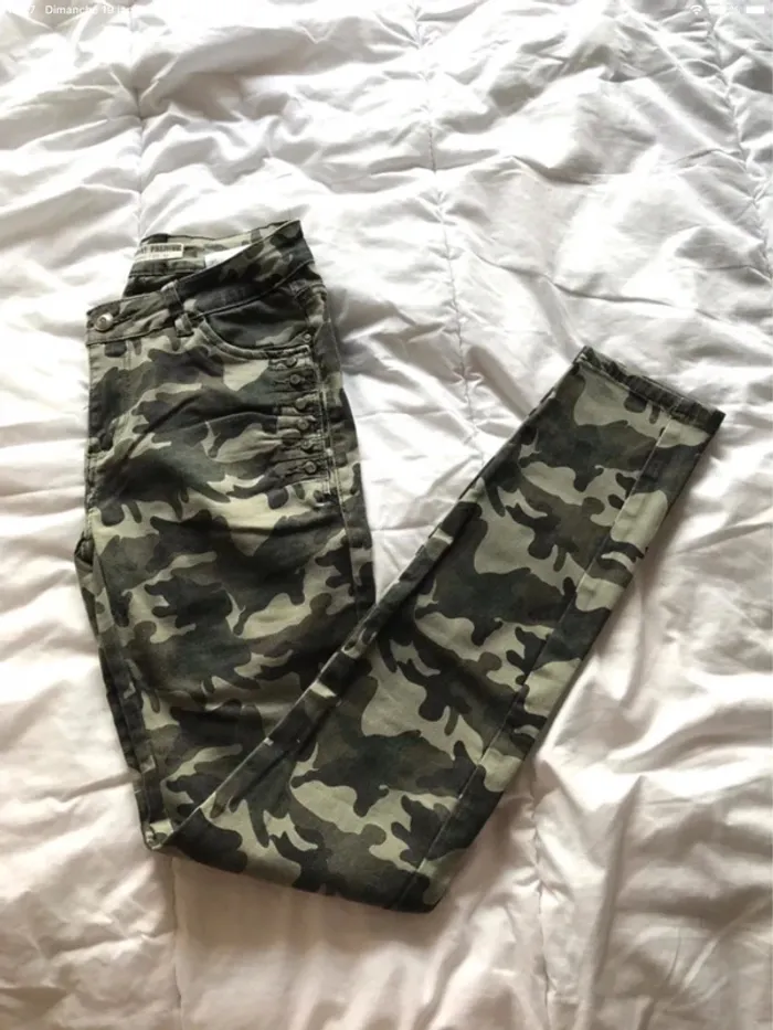 Jean camouflage kaki militaire Monday Premium taille 34