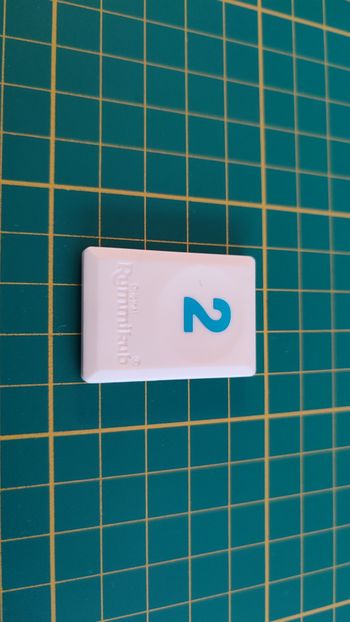 Tuile chiffre 2 deux bleu pièce détachée L'original Rummikub chiffres M&M Ventures 2014 #E31