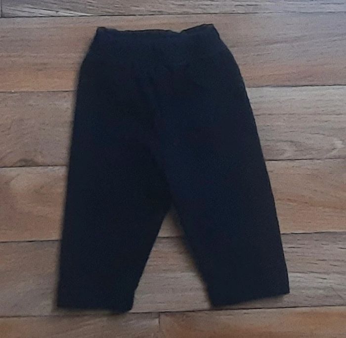 Lot de 2 t shirts et 1 pantalon 1 mois - photo numéro 2