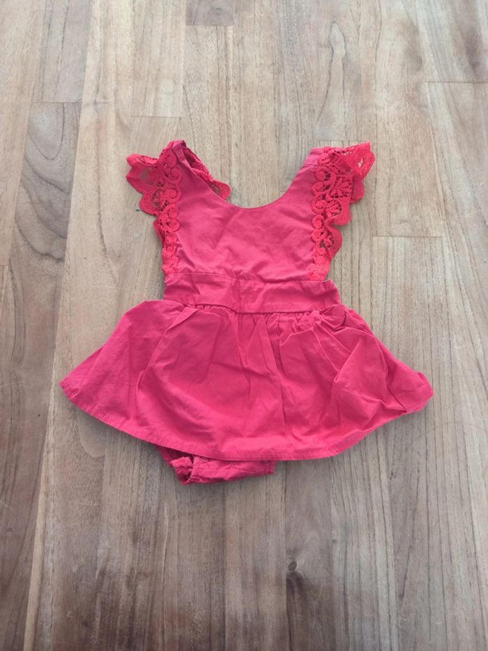 Robe rouge body intégré 68cm 6mois