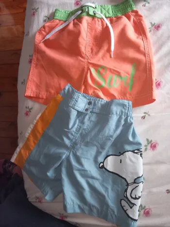 Lot short de bain taille 4 et 5 ans