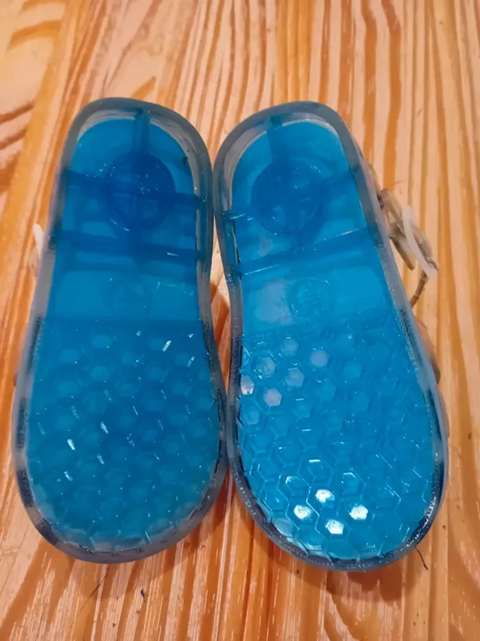 Sandales de plage méduse en plastique - photo numéro 4