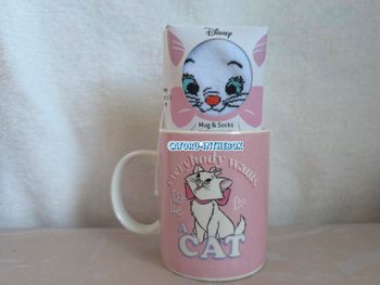 Tasse / Mug / Cup + chaussettes socks Disney Les Aristochats Marie The Aristocats