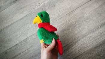Peluche perroquet vert