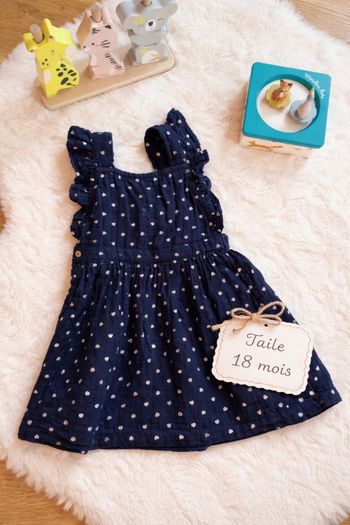 Robe sans manches avec coeur