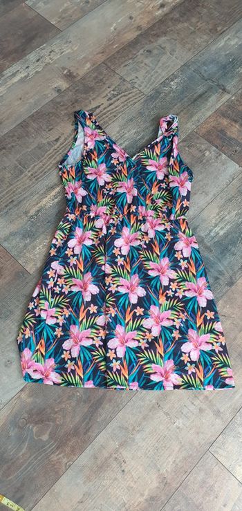 Robe taille 36 en très bon état