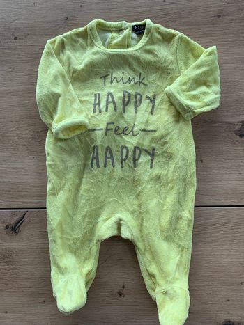 Pyjama avec écriture