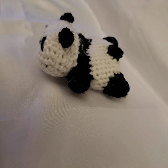 Mini panda au crochet - photo numéro 3