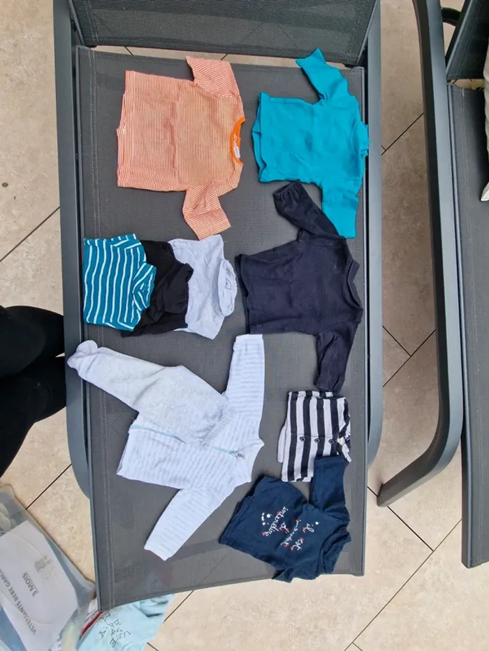 Lot vêtements bébé garçon 3 mois - photo numéro 2