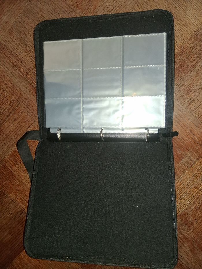 Classeur pokemon - photo numéro 2