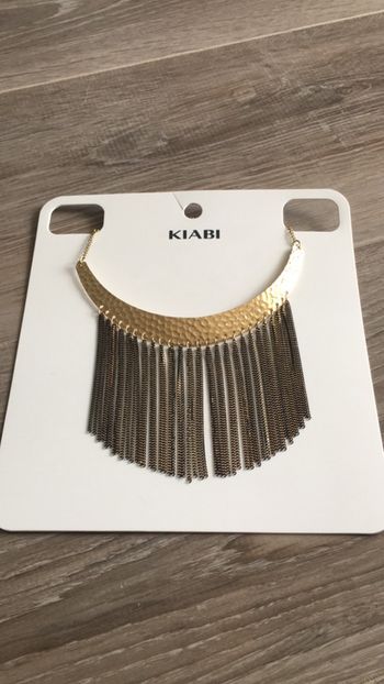 Collier doré