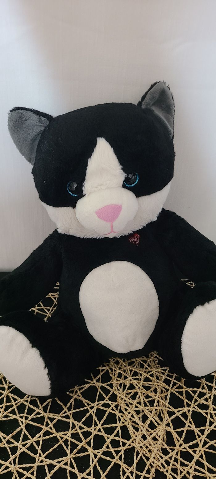 Chat Cloud Pets assis 35 cm, objet de collection