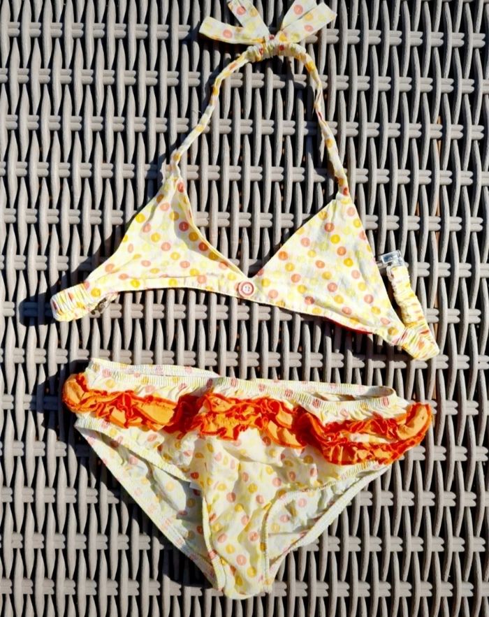 Maillot 2 pièces elle comme neuf 2 ans