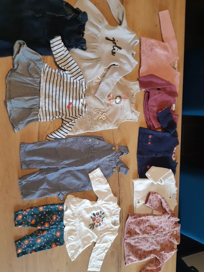 Lot vêtements fille 6 mois - photo numéro 4