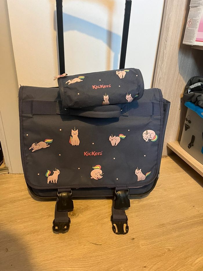 Cartable trolley kickers + trousse