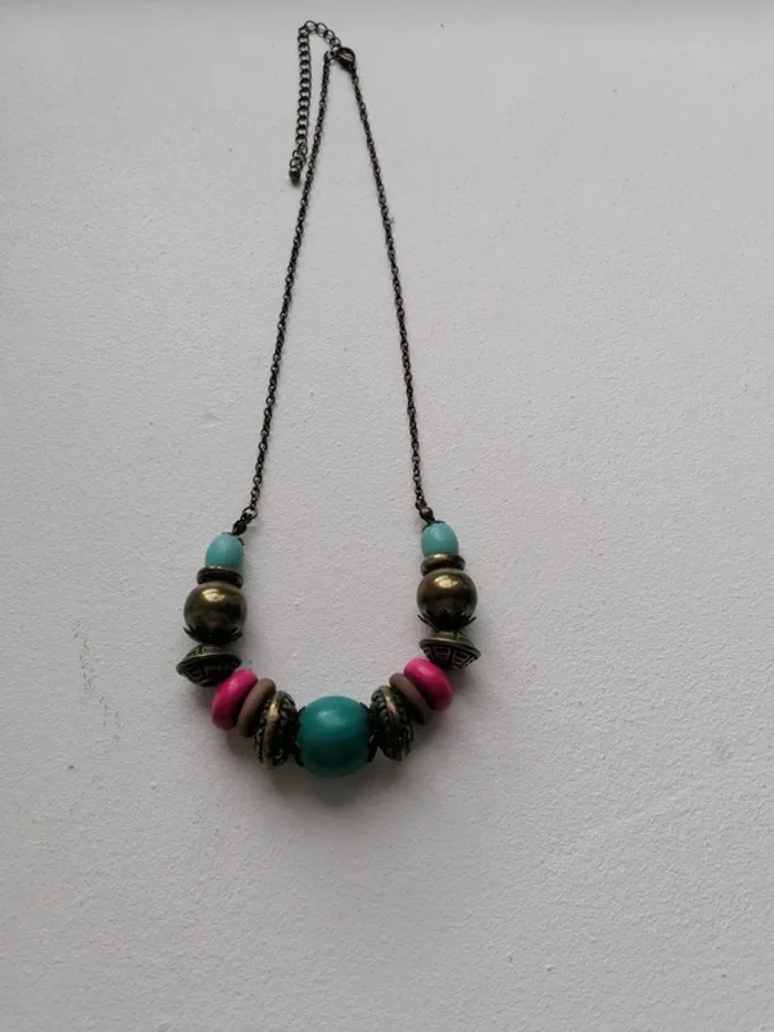 Collier rose et bleu