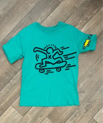 T-shirt. Vert H&M / 5-6 ans.