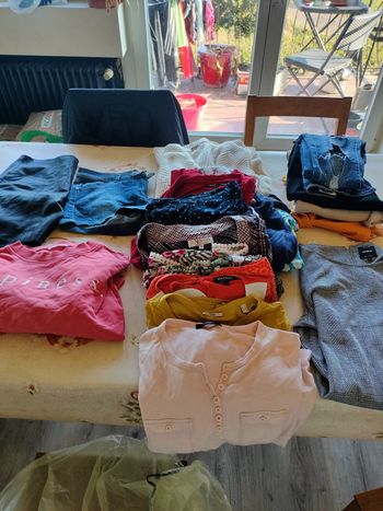 Vend lot de 23 pièces taille 40 femme