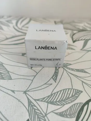 Lanbena bandes pour les pores du nez 30g valeur 15€ à utiliser 12 mois après ouverture