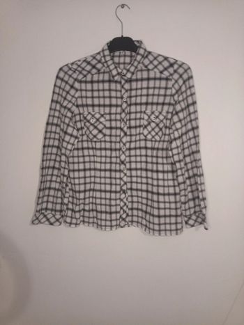Chemise à carreaux