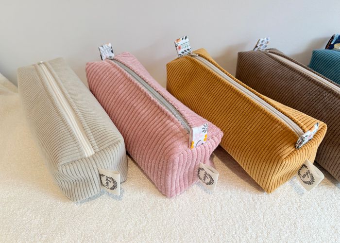 Tousse couleur Moutarde doublure fleurie bureau ou école - photo numéro 8