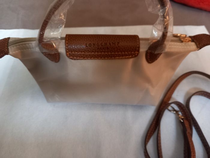 Sac à main avec bandoulière Longchamp Neuf - photo numéro 2