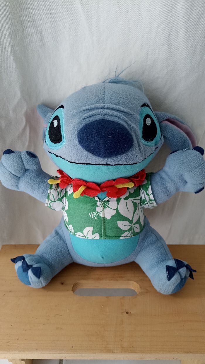 Peluche Disney Stitch - photo numéro 2