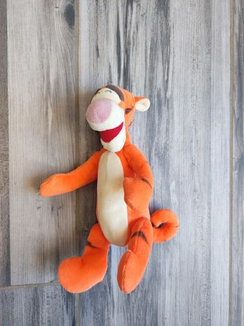 Peluche Tigroo 20cm