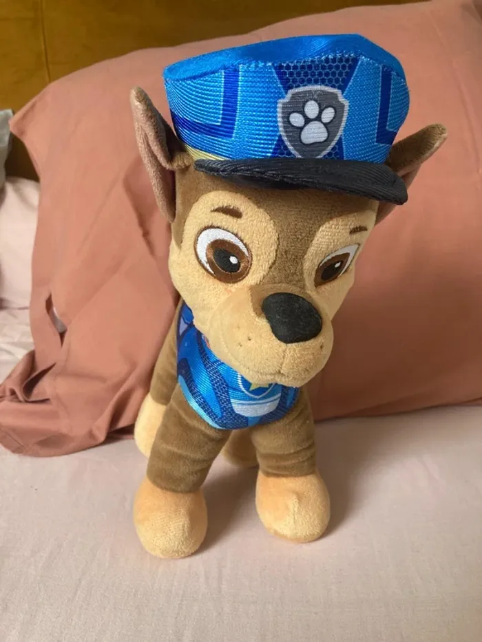 Grande peluche Chase Pat’ Patrouille – 25 cm – Licence officielle Nickelodeon – Très bon état