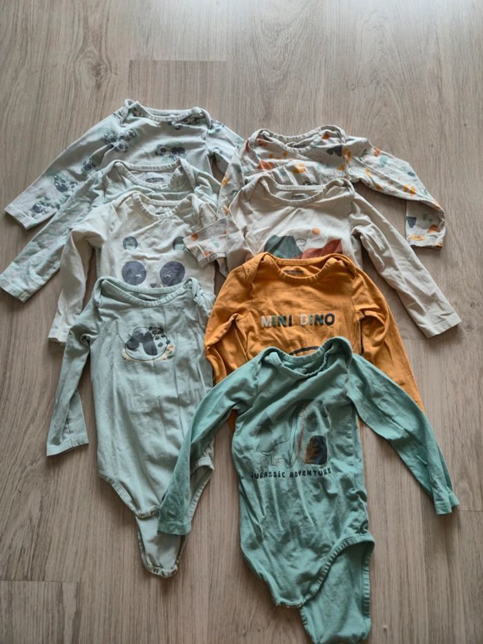 Lot de 10 bodys - photo numéro 2