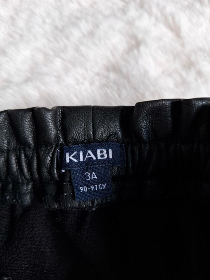 👧 3 ans - jupe imitation cuir uni noir Kiabi - photo numéro 5