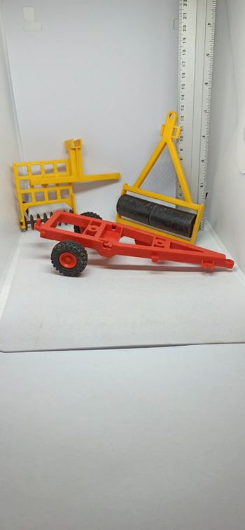 Châssis avec rouleau et semoir playmobil