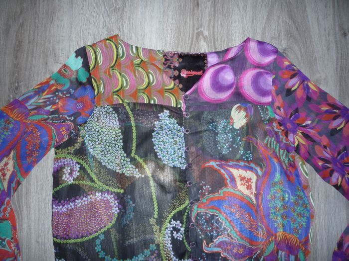 CHEMISIER ML NOIR AVEC MOTIFS MULTICOLORES "DESIGUAL" - TAILLE XL - n°01