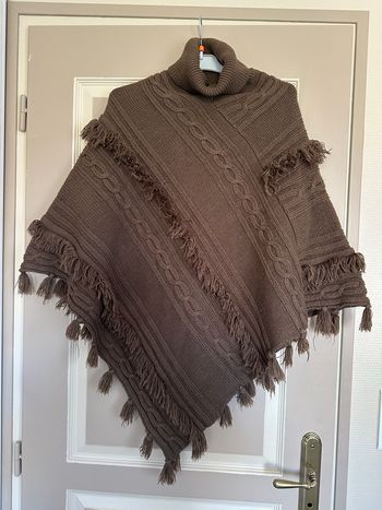 Poncho marron