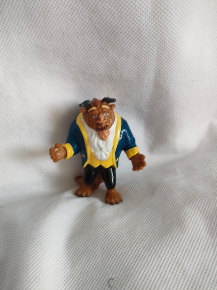 Figurine Disney la bête la belle et la bête