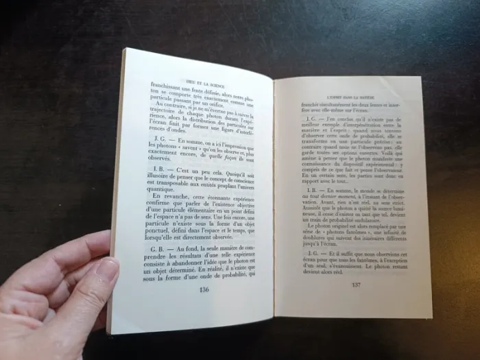 Livre DIEU ET LA SCIENCE - Jean Guitton, Grichka Bogdanov, Igor Bogdanov - photo numéro 7