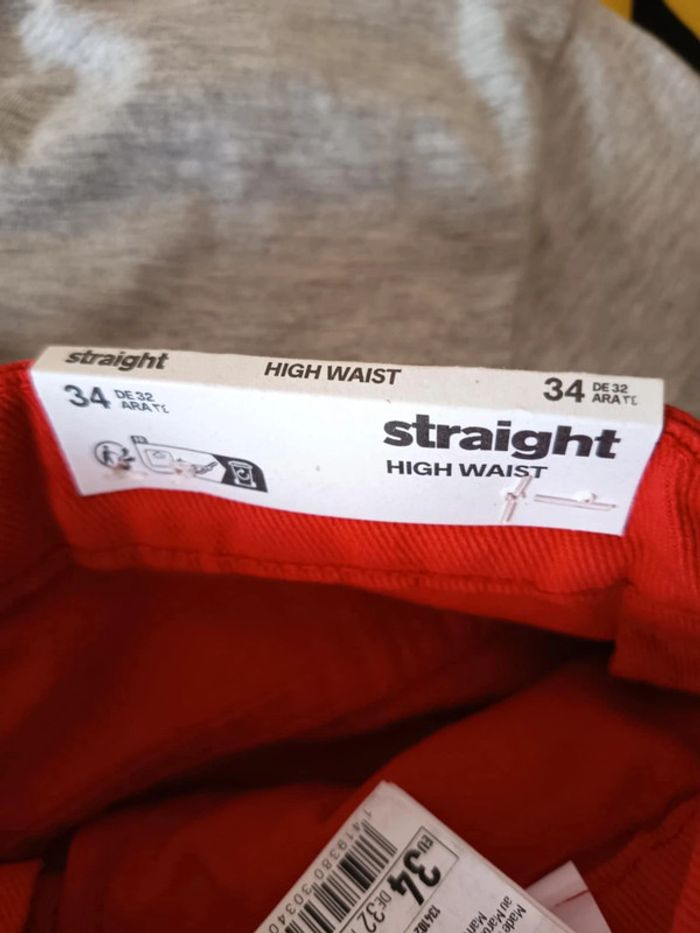 Jeans rouge femme. Marque Pimkie. - photo numéro 4