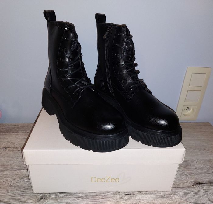 Ensemble bébé T : 9 mois neuf - photo numéro 4