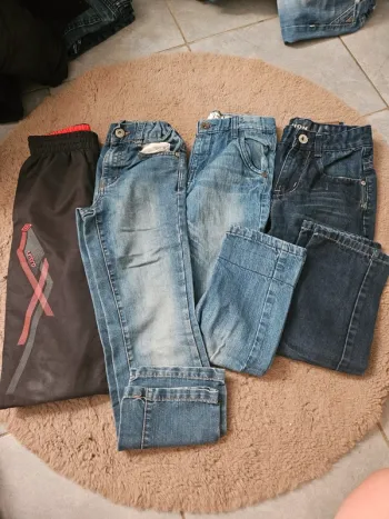 Lot pantalons 8 ans