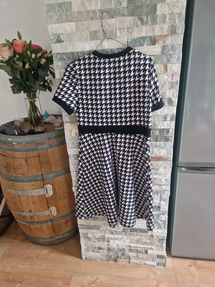 Robe grossesse patineuse pied de poule 👗 - photo numéro 8