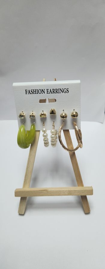 Lot 6 paires de boucles d'oreilles femme neuf