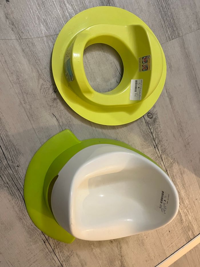 Pot bébé et réducteur de wc - photo numéro 2