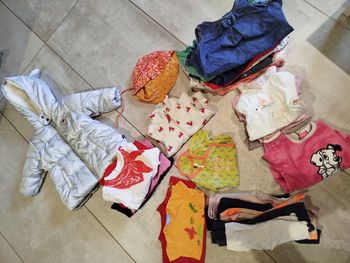 Lot vêtements fille en taille 6 mois