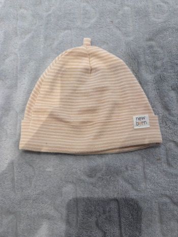 Bonnet bébé Kiabi rayé beige (naissance / 0-1 mois)