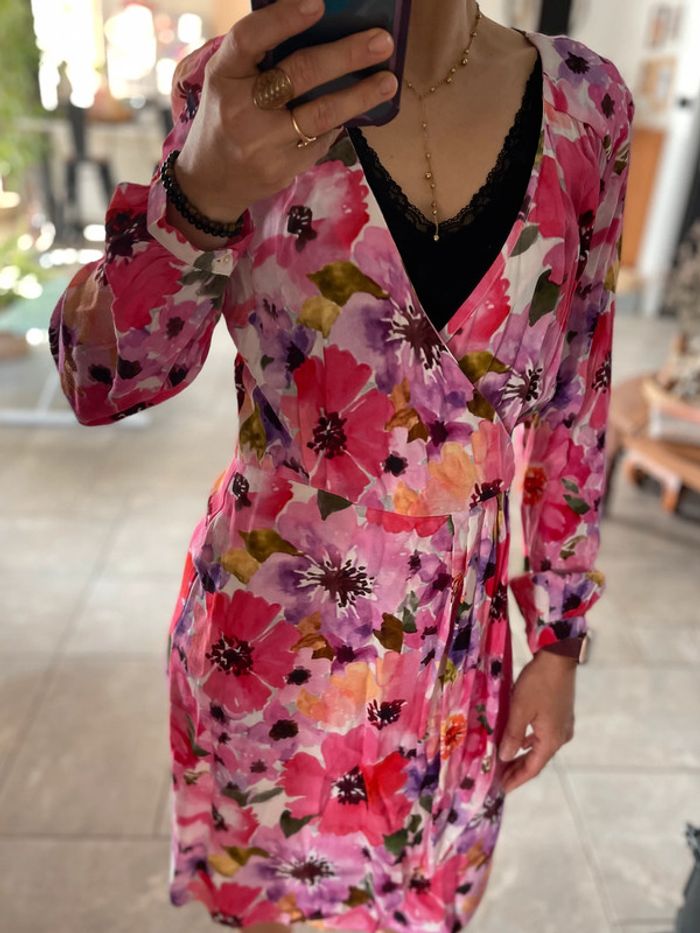 Robe fleurie - photo numéro 2