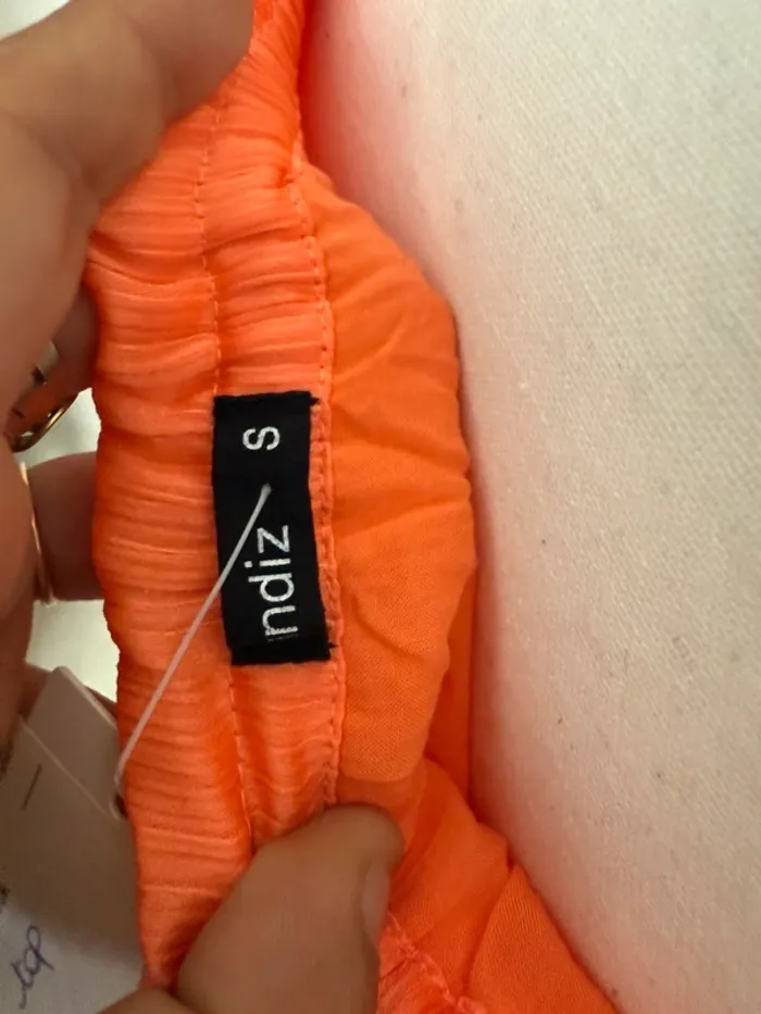 Haut crop top épaules dénudées volanté orange - photo numéro 3
