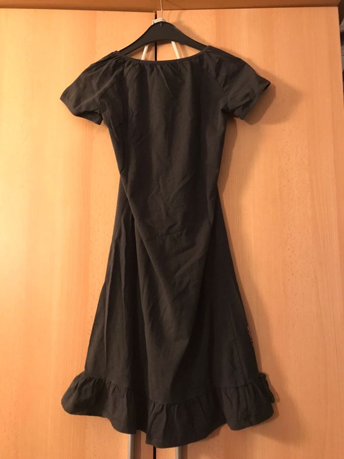 Robe noire - photo numéro 3