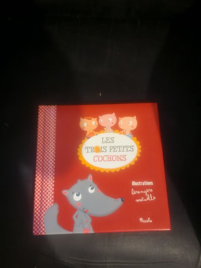 Livre histoire les 3 petits cochons