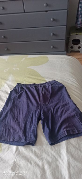 Short Bleu t elastique 10 ans